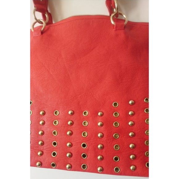 Red bag - Picture 7 of 7